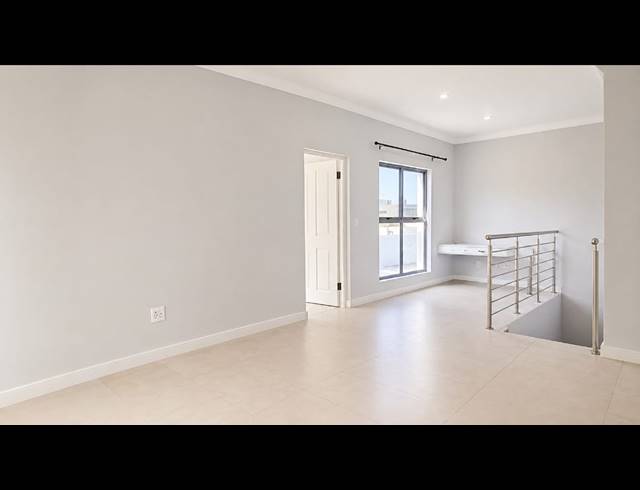 4 BEDROOM FREEHOLD FOR SALE IN SANDOWN